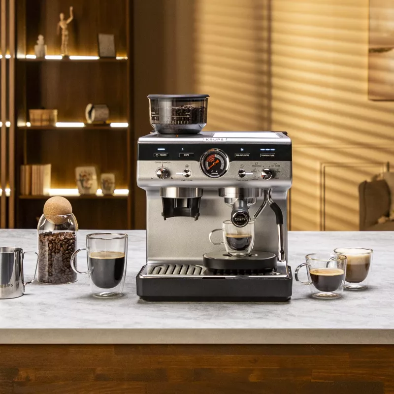 Pusiau automatinis espresso aparatas KRUPS XP801T su įmontuotu malūnėliu, 3 L vandens talpa, 2 puodelių išėjimu, juodas/nerūdijantis plienas