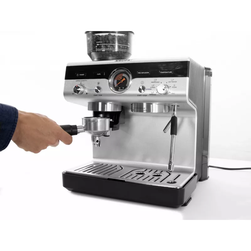 Pusiau automatinis espresso aparatas KRUPS XP801T su įmontuotu malūnėliu, 3 L vandens talpa, 2 puodelių išėjimu, juodas/nerūdijantis plienas