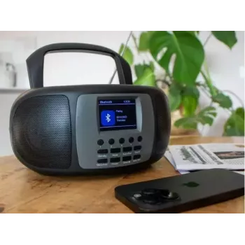 Nešiojamas DAB+/FM radijas Lenco SCD-860 su Bluetooth, CD grotuvu, 2,4 col. TFT ekranu, 2×2W, AUX, baterija/tinklas