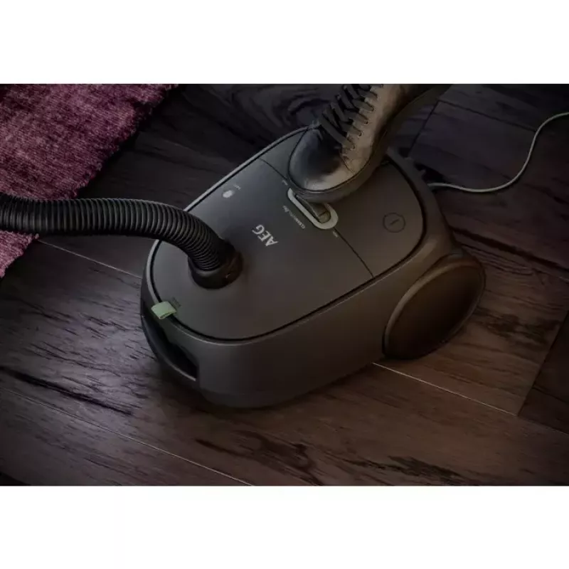 AEG AB61C2OKO 650 W dulkių siurblys su maišeliu