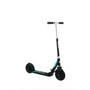 Paspirtukas Razor A5 Air suaugusiems – aliumininis denis, pripučiami 20 cm ratai, sulankstomas, maks. apkrova 100 kg, juodas