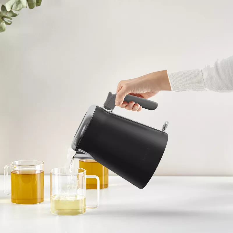 Elektrinis virdulys Tefal KI6668E0 – 1,7 L, 2400 W, nerūdijančio plieno korpusas, juodas