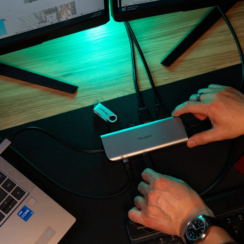 Targus Dual Video Mobile Dock 140W EPR Pass-Thru, USB 3.2 Gen 2 Type-C, 140W, 1000 Mbit/s, Pilka, 10 Gbit/s