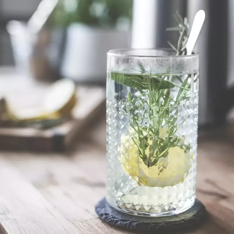 Elektrinis virdulys GASTROBACK Design Cool Touch 1,5 L 2200 W, nerūdijantis plienas/juoda