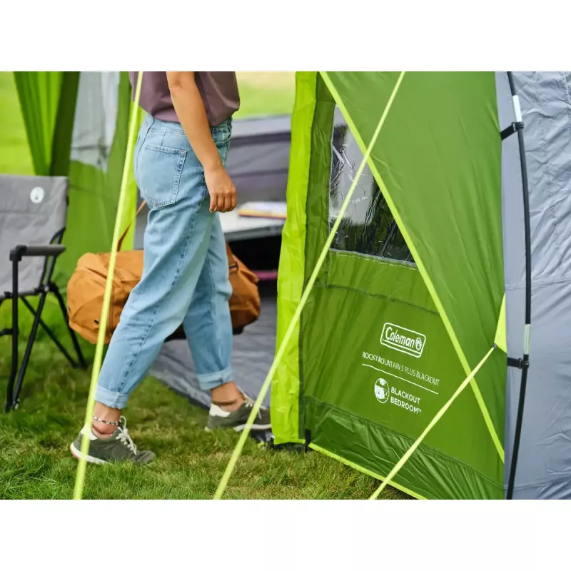 Palapinė COLEMAN Rocky Mountain 5 BlackOut Green/Grey – 2025 m. modelis, tunelinė šeimyninė palapinė 5 asmenims