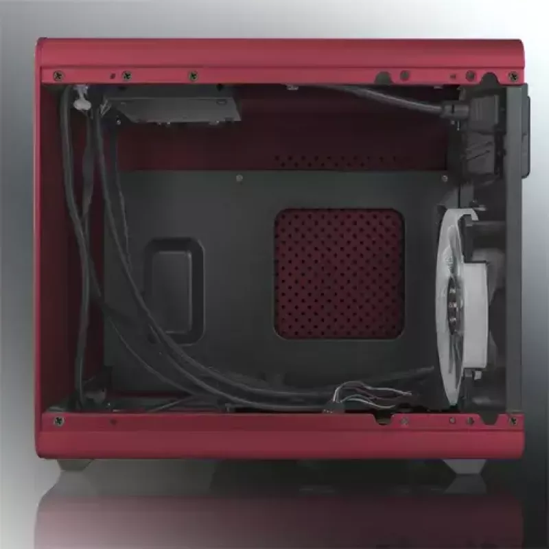 RAIJINTEK METIS PLUS Mini bokštas raudonas — Mini-ITX, 1x 3,5 colio vieta, 4x 2,5 colio vietos, 120 mm ventiliatoriai