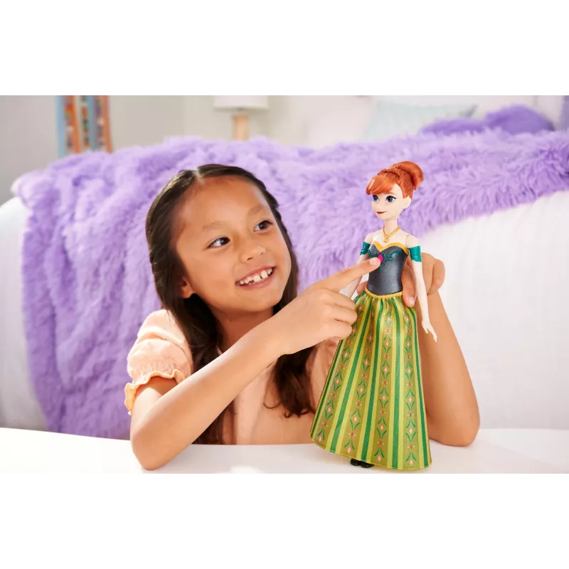 Disney Frozen dainuojanti Anna lėlė dainuoja „For the First Time in Forever“ 4 kalbomis