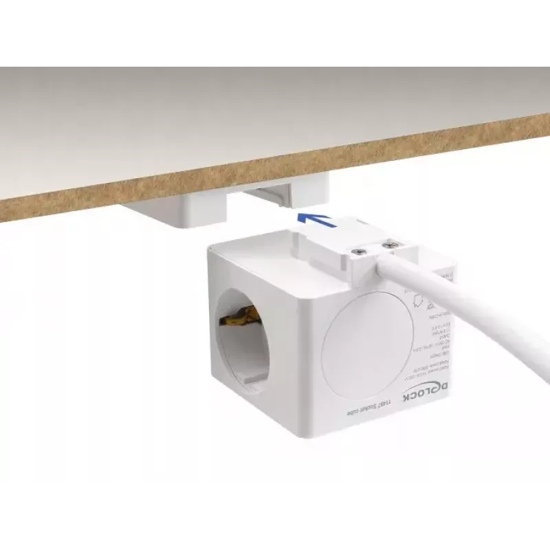 DeLOCK 11497 3 krypčių kištukinių lizdų kubas su 1,5 m ilginimo kabeliu, USB įkrovikliu, apsauga nuo vaikų, baltas