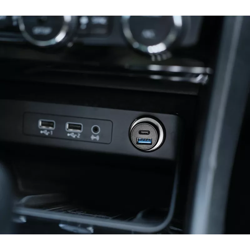 Automobilinis USB įkroviklis TRUST Maxo Universal Black Fast Charging 38W PD 12-24V
