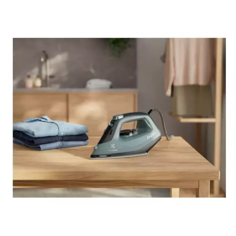 Lyginimo lygintuvas Electrolux E5SI2-6OG su garo funkcija, Glissium padas, 2400 W, juodas, tamsiai žalias