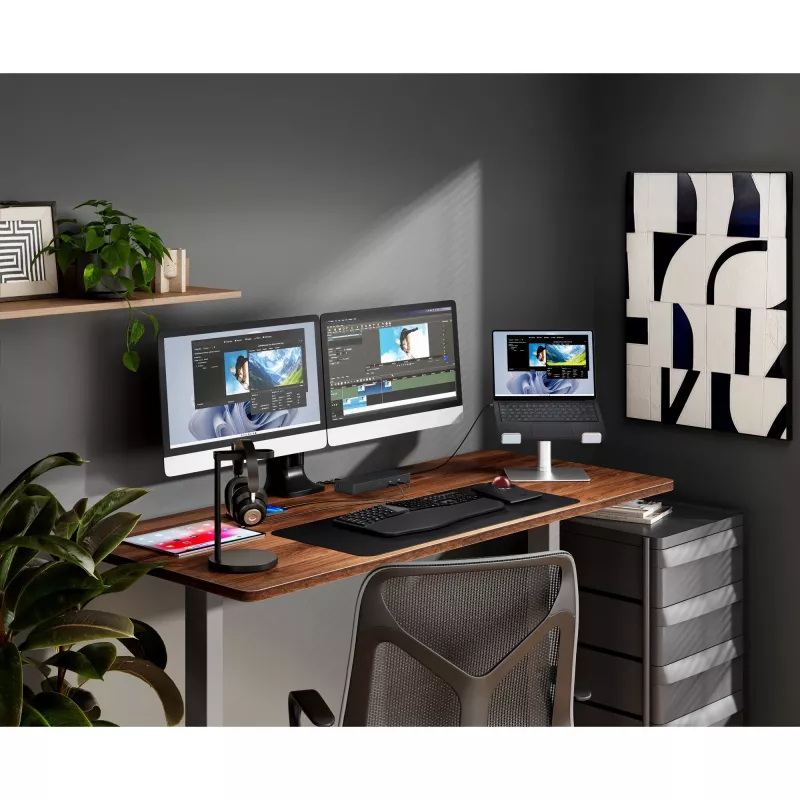 Kensington SD4843P EQ USB-C 10Gbps belaidė trijų monitorų stotelė