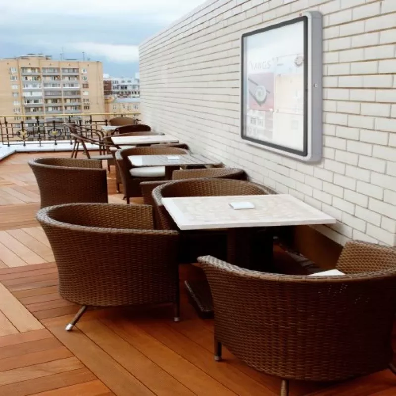 Nobo Premium Plus lauko magnetinė užrašų lenta su užraktu 4xA4