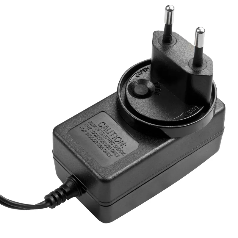 Lindy 5VDC 3A daugiatautis maitinimo šaltinis, 5,5/2,5 mm, 100-240 V, 50/60 Hz, 15 W, 5 V, AC-DC, 3 A
