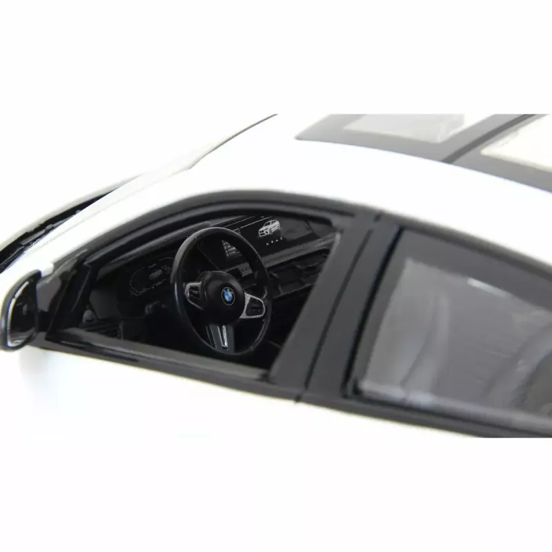 Radijo bangomis valdomas automobilis Jamara BMW X6 M 1:14 elektrinis, nuo 6 metų