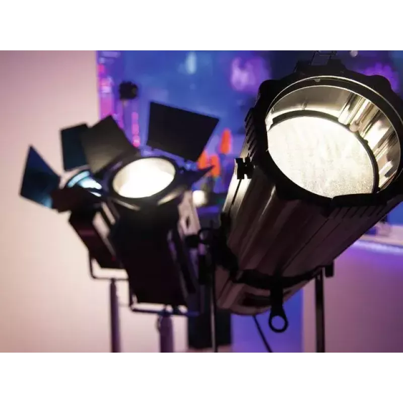 Sceninis Fresnel prožektorius Eurolite THA-250F Black LED 200W DMX