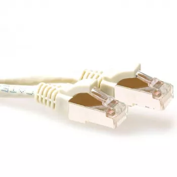 ACT Ivory 1.5 m SFTP CAT6A patch kabelis, apsaugotas nuo užkliuvimo, su RJ45 jungtimis