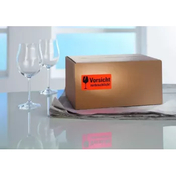 Lipnus etiketės Avery 7211 Raudonos užapvalintais kampais