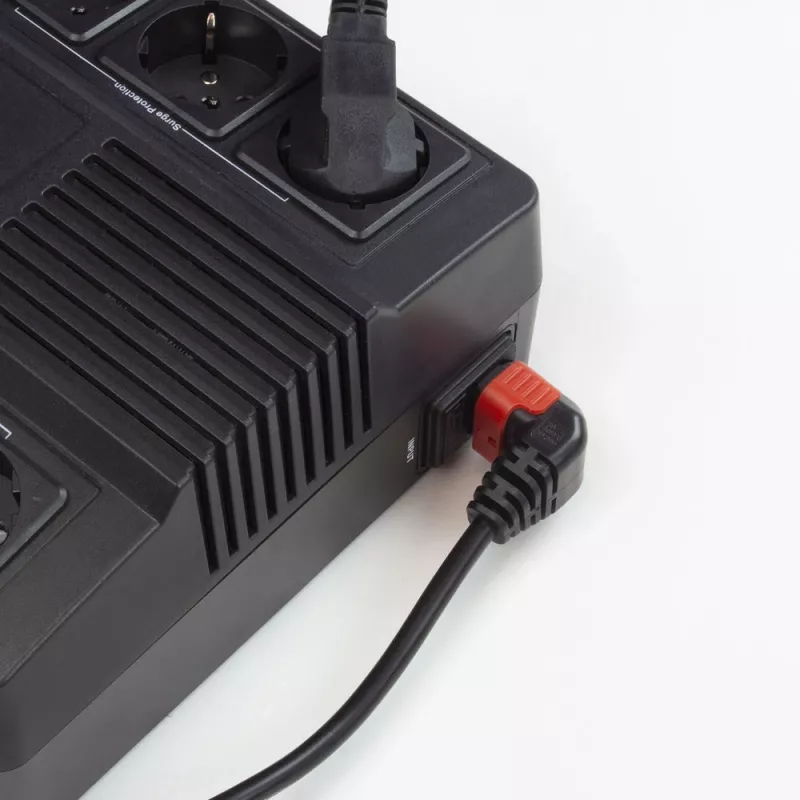 ACT maitinimo laidas su užraktu C14 - C13 IEC Lock (žemyn kampu) juodas 1 m, PC2044