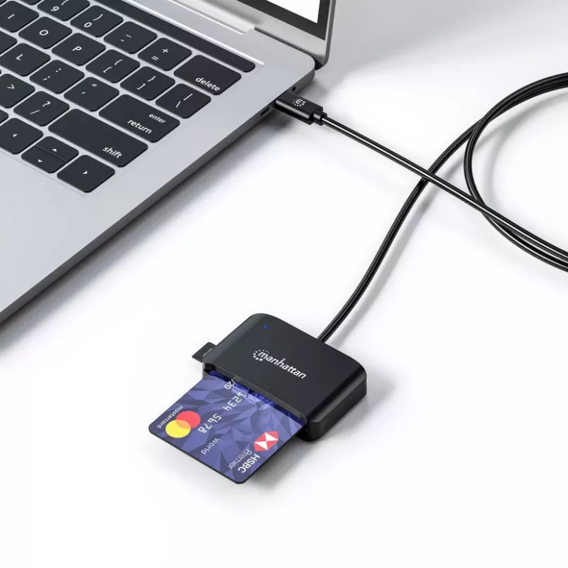 Manhattan USB-C kontaktinių kortelių skaitytuvas su microSD lizdu, USB Type-C vyriškas prie kontaktinio skaitytuvo sąsajos ir microSDXC, palaiko Windows, macOS ir Linux, skaito SIM korteles su adapteriu, kabelis 1m, juodas, trejų metų garantija