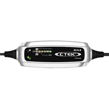 Automatinis baterijų įkroviklis CTEK XS 0.8