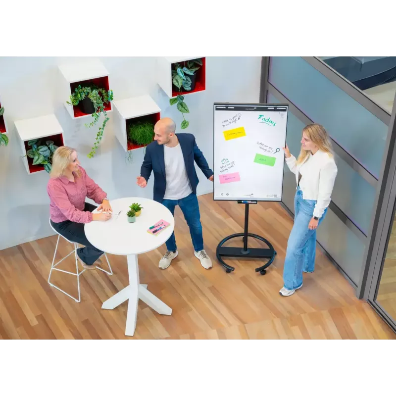 Mobilus flipchart su apvaliu pagrindu Legamaster SKETCH EASY — plieninis, 5 ratukai, 720×600 mm