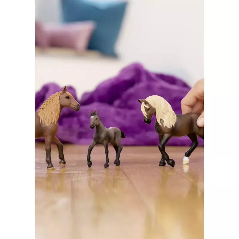 Arkliuko figūrėlė Schleich Peruvian Paso eržilas 13952, nuo 5 m., smėlio/rudos spalvos