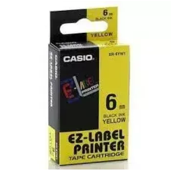 Juostelė etiketėms CASIO XR-6YW1 — 6 mm x 8 m, juodas tekstas geltoname fone, juoda kasetė