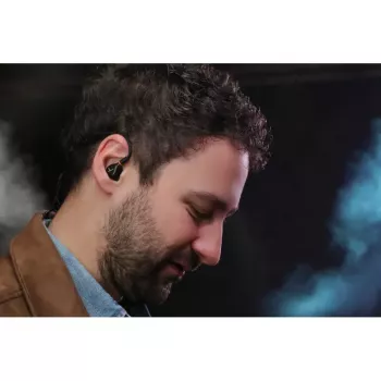 Ausinės į ausį Beyerdynamic DT 70 IE — atjungiamas kabelis, 3,5 mm lizdas, juodos spalvos