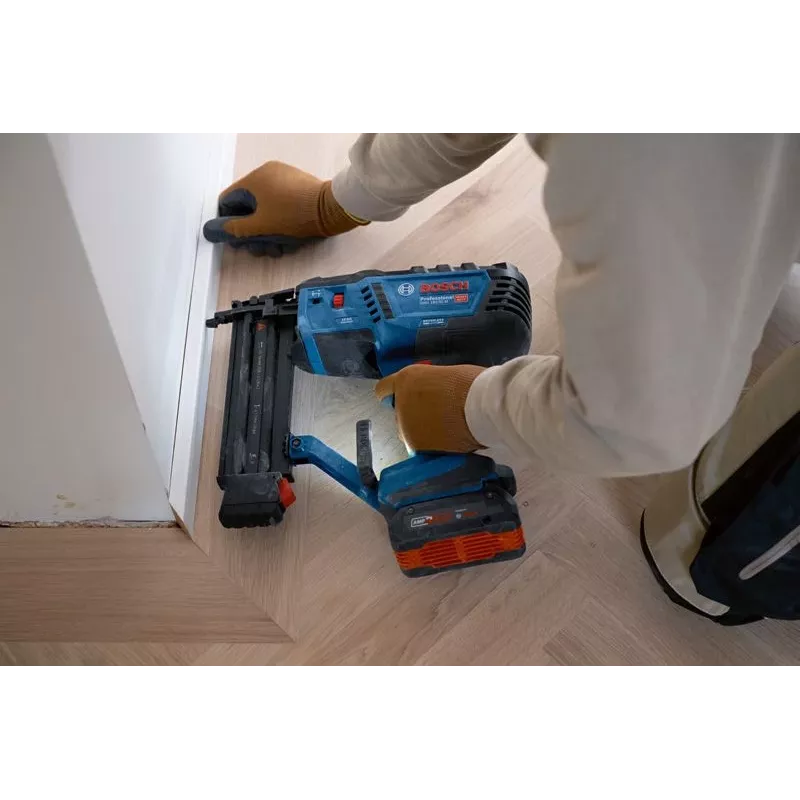 Bosch GNH 18V-50 M Professional akumuliatorinis vinių kalstuvas