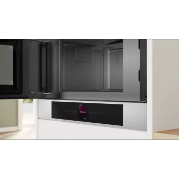 Bosch Serie 8 BFL7221W1 įmontuojama mikrobangų krosnelė Solo 21 L 900 W balta