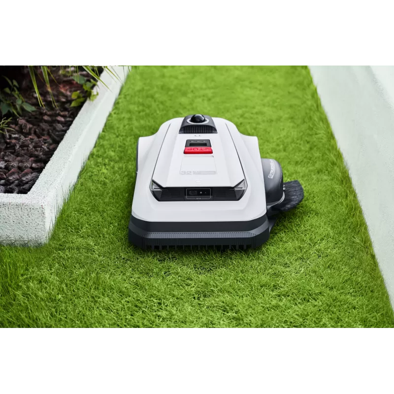 Robotinė vejapjovė Ecovacs GOAT A1600 LiDAR PRO EU, 1600 m², LiDAR, 33 cm, juoda, balta