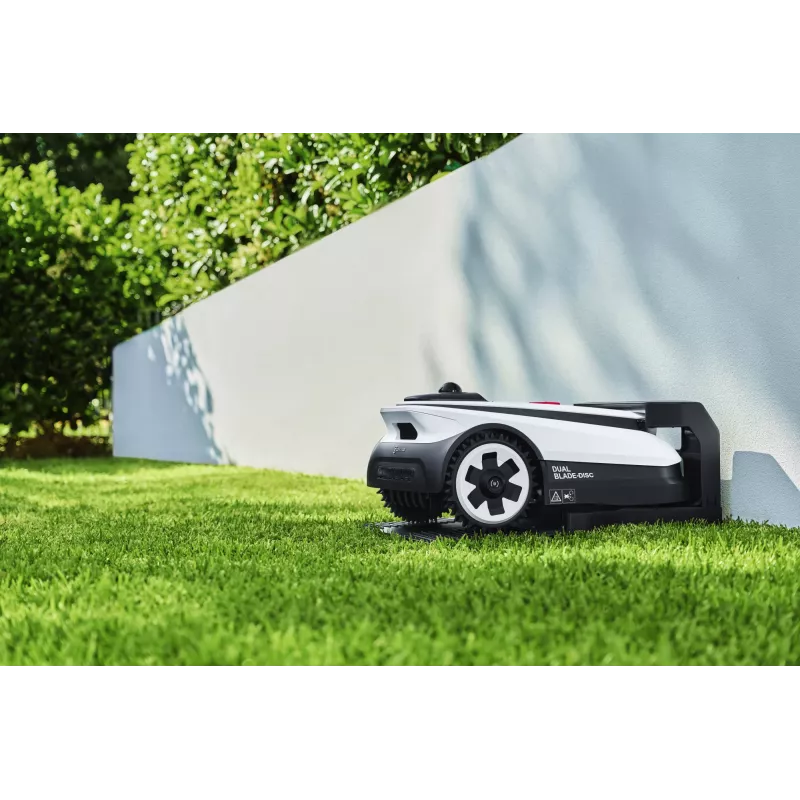 Robotinė vejapjovė Ecovacs GOAT A1600 LiDAR PRO EU, 1600 m², LiDAR, 33 cm, juoda, balta