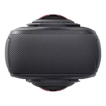 Veiksmo kamera Insta360 X4AIR 8K itin didelės raiškos, 29 MP CMOS (1/1,8 colio), 120 kadrų per sekundę, atspari vandeniui 15 m, 2010 mAh