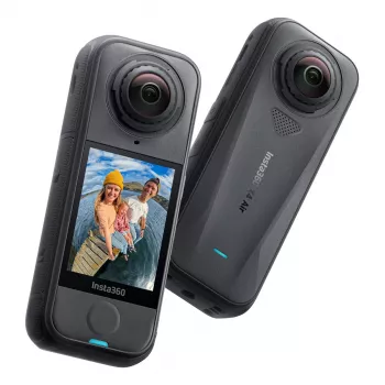 Veiksmo kamera Insta360 X4AIR 8K itin didelės raiškos, 29 MP CMOS (1/1,8 colio), 120 kadrų per sekundę, atspari vandeniui 15 m, 2010 mAh