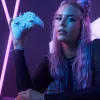 Žaidimų pultas VICTRIX 052-002-WH belaidis ir laidinis RF/USB, USB-C, 2000 mAh, PC/PS4/PS5, violetinė/balta