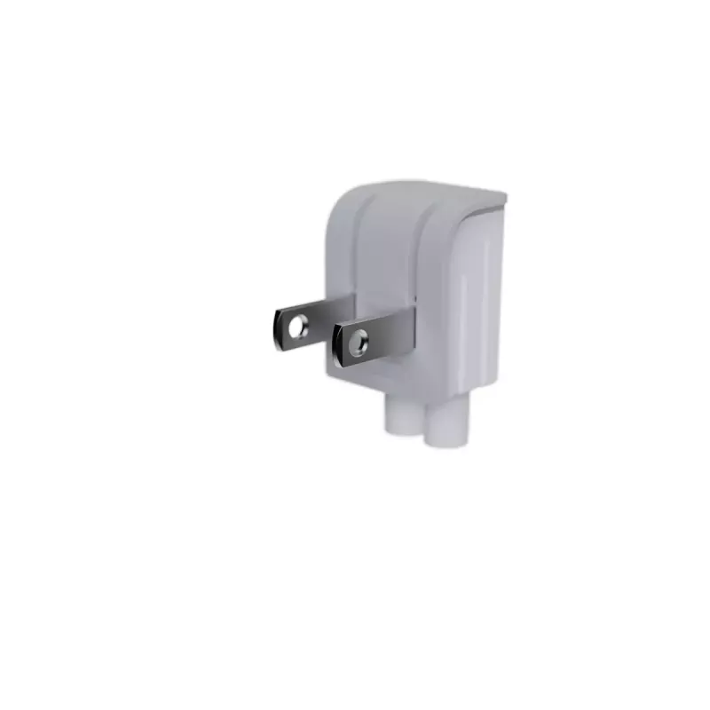 Nešiojamas 140W GaN kelioninis įkroviklis Xtorm XVC2140 su 3× USB-C PD prievadais ir 2 m USB-C laidu, baltas