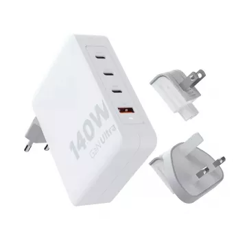 Nešiojamas 140W GaN kelioninis įkroviklis Xtorm XVC2140 su 3× USB-C PD prievadais ir 2 m USB-C laidu, baltas