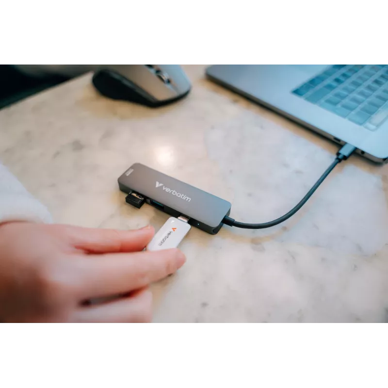 Verbatim USB-C Essentials Multiport Hub 4 prievadai: HDMI, USB-C PD, USB-A 3.2 Gen 1, USB-A
