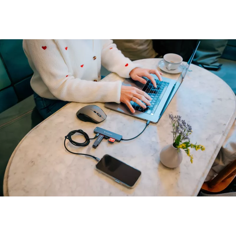Verbatim USB-C Essentials Multiport Hub 6 prievadai: HDMI, USB-C PD, USB-A 3.2 Gen 1, USB-A, SD ir microSD
