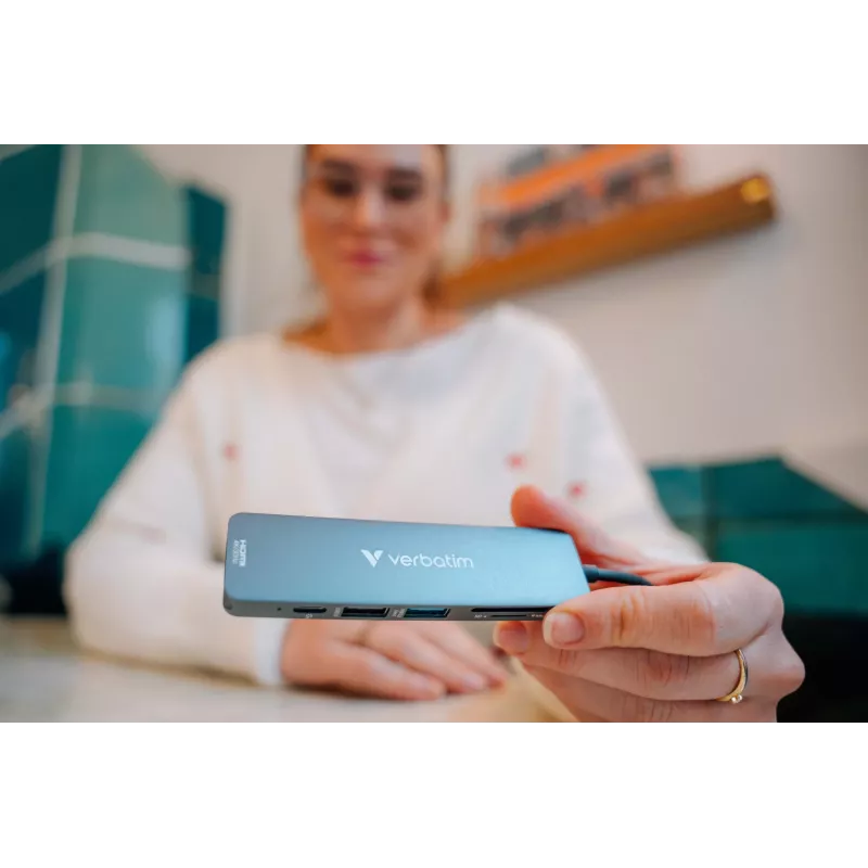 Verbatim USB-C Essentials Multiport Hub 6 prievadai: HDMI, USB-C PD, USB-A 3.2 Gen 1, USB-A, SD ir microSD