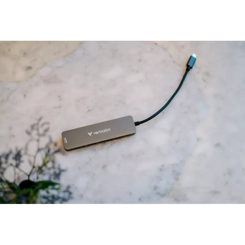 Verbatim USB-C Essentials Multiport Hub 6 prievadai: HDMI, USB-C PD, USB-A 3.2 Gen 1, USB-A, SD ir microSD