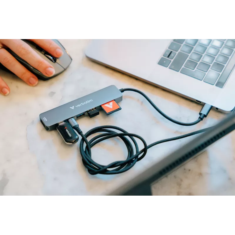 Verbatim USB-C Essentials Multiport Hub 7 prievadų: HDMI, USB-C, USB-C 3.2 Gen 1, 2 x USB-A 3.2 Gen 1, SD ir microSD