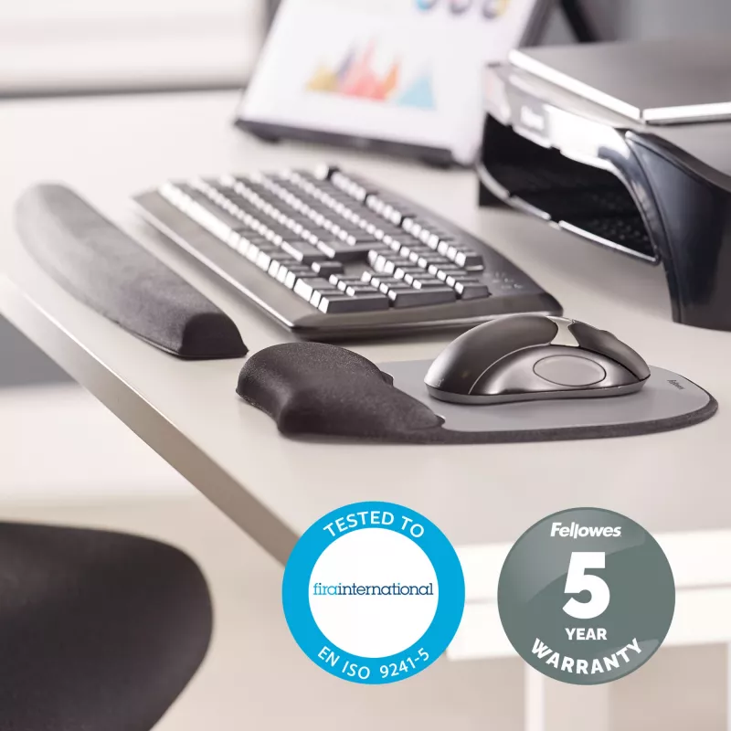 Fellowes pelės kilimėlis su riešo atrama – Memory Foam, ergonomiškas, sidabrinis