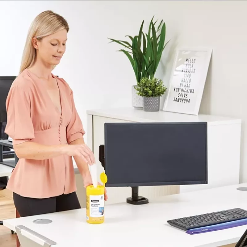 Fellowes 100 Screen Cleaning – 100 vnt. drėgnų servetėlių ekranų ir įrangos valymui, LCD/TFT/Plasma, 82x82x170 mm
