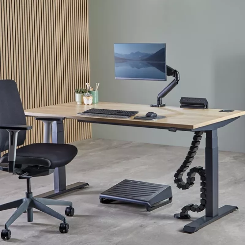 Fellowes 100136871 kabelių įvorė, stalams, juoda, 1 vnt.