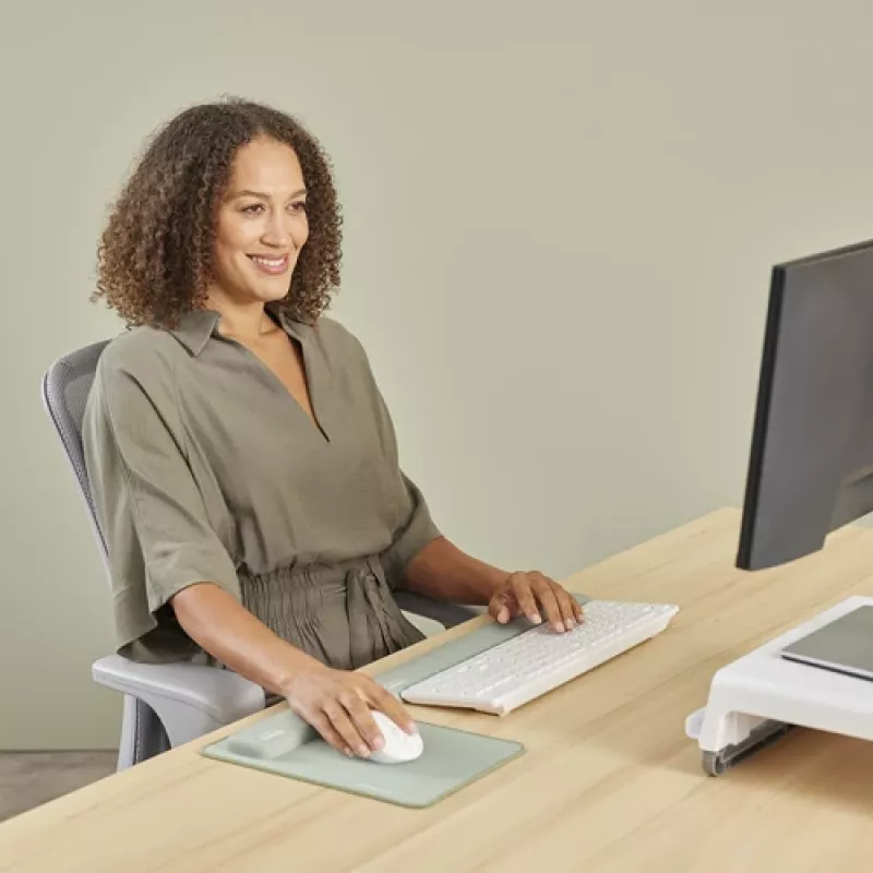 Fellowes Breyta riešo atrama su antibakterine apsauga, ergonominė, šalavijų spalvos