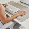 Fellowes Breyta riešo atrama su antibakterine apsauga, ergonominė riešo atrama, smėlio spalvos
