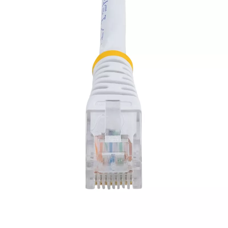 StarTech.com 15 m baltas Cat5e formuotas RJ45 UTP pataisos kabelis