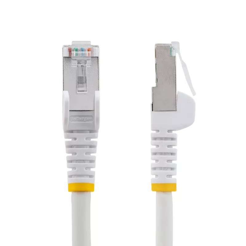 StarTech.com 1m CAT6a Ethernet kabelis - baltas - mažai dūmų, be halogeno (LSZH) - 10GbE 500MHz 100W PoE++ - apsaugotas nuo užkliuvimo RJ-45 su įtempimo mažinimu - S/FTP tinklo jungiamasis laidas