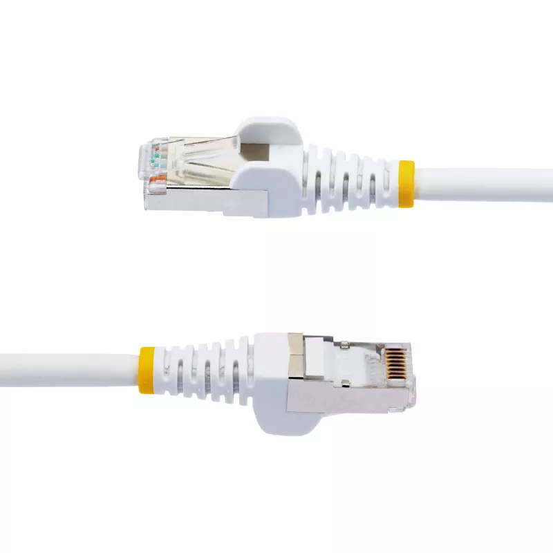 StarTech.com 1m CAT6a Ethernet kabelis - baltas - mažai dūmų, be halogeno (LSZH) - 10GbE 500MHz 100W PoE++ - apsaugotas nuo užkliuvimo RJ-45 su įtempimo mažinimu - S/FTP tinklo jungiamasis laidas